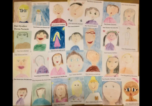 Portrety pracowników Przedszkola w Łękińsku wykonane przez dzieci
